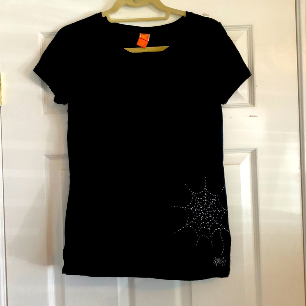 🌻5/$35🌻 Black Short Sleeved Spider Web Halloween Top